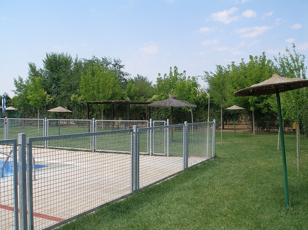 Piscina en Torralba